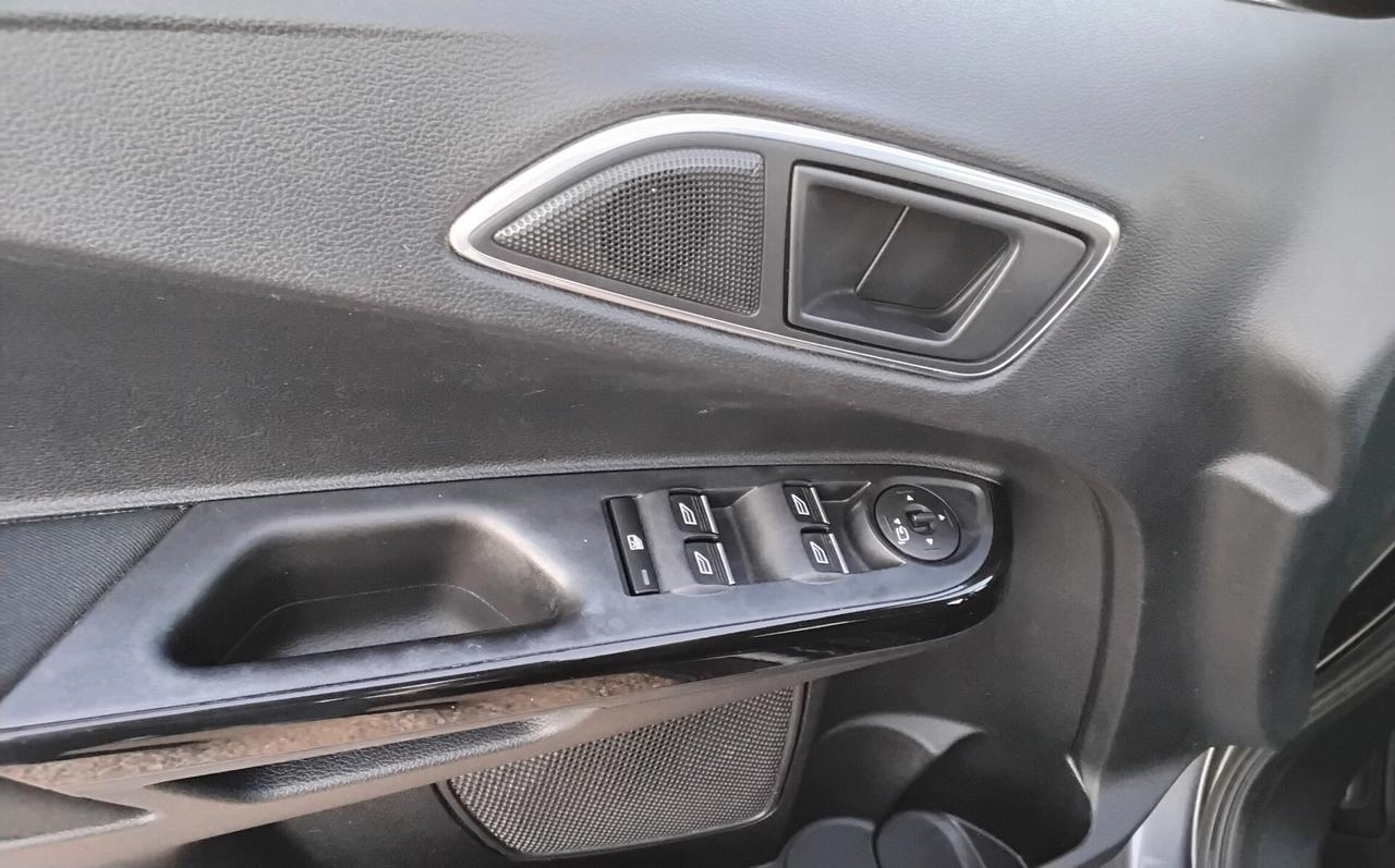 Ford B-Max 1.5 TDCi 75 CV Business Titanium