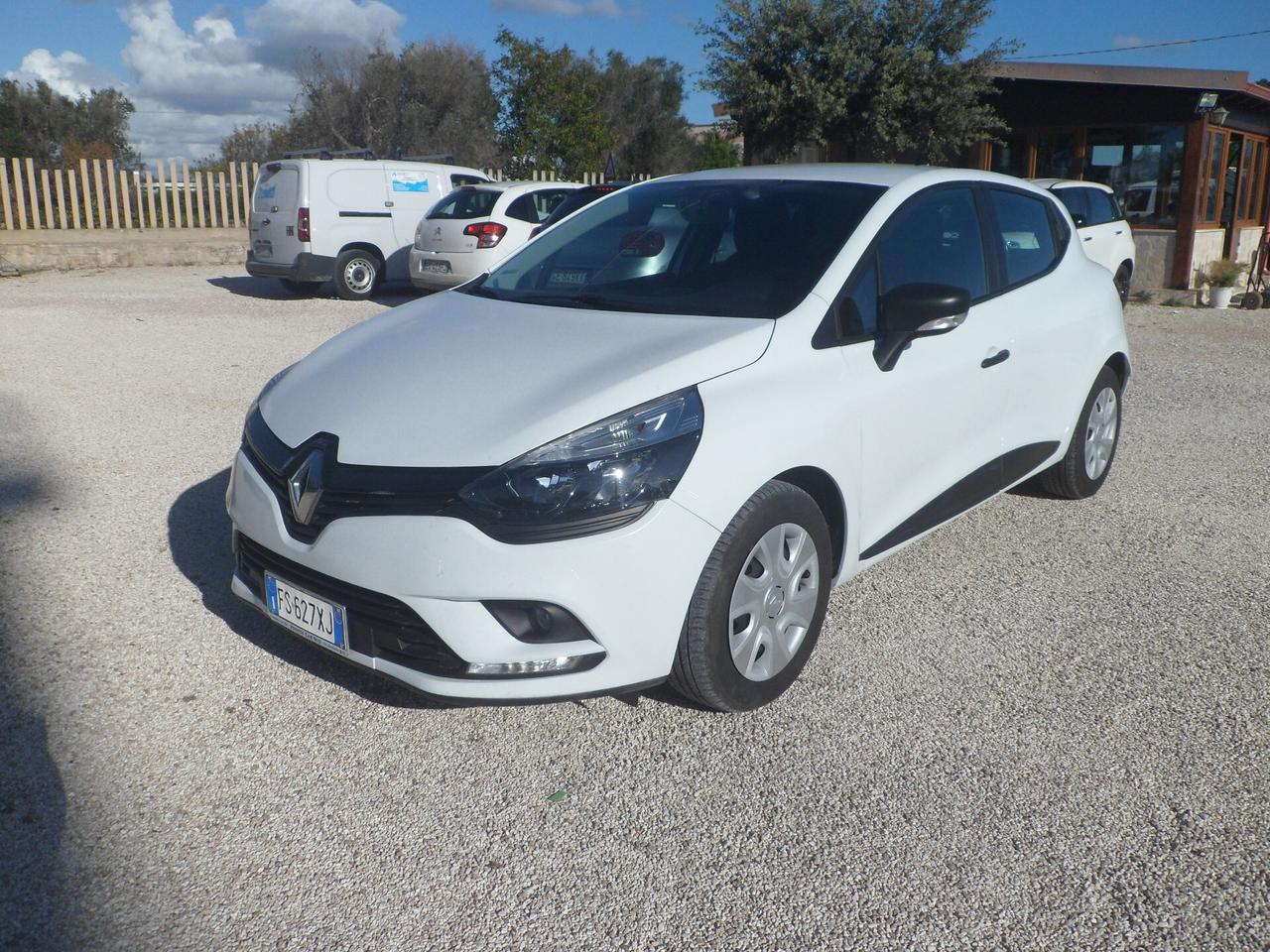 Renault Clio van