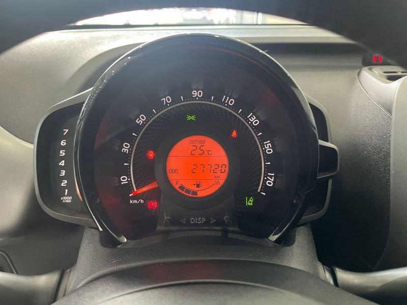 Toyota Aygo Aygo 5p 1.0 x-play 72cv