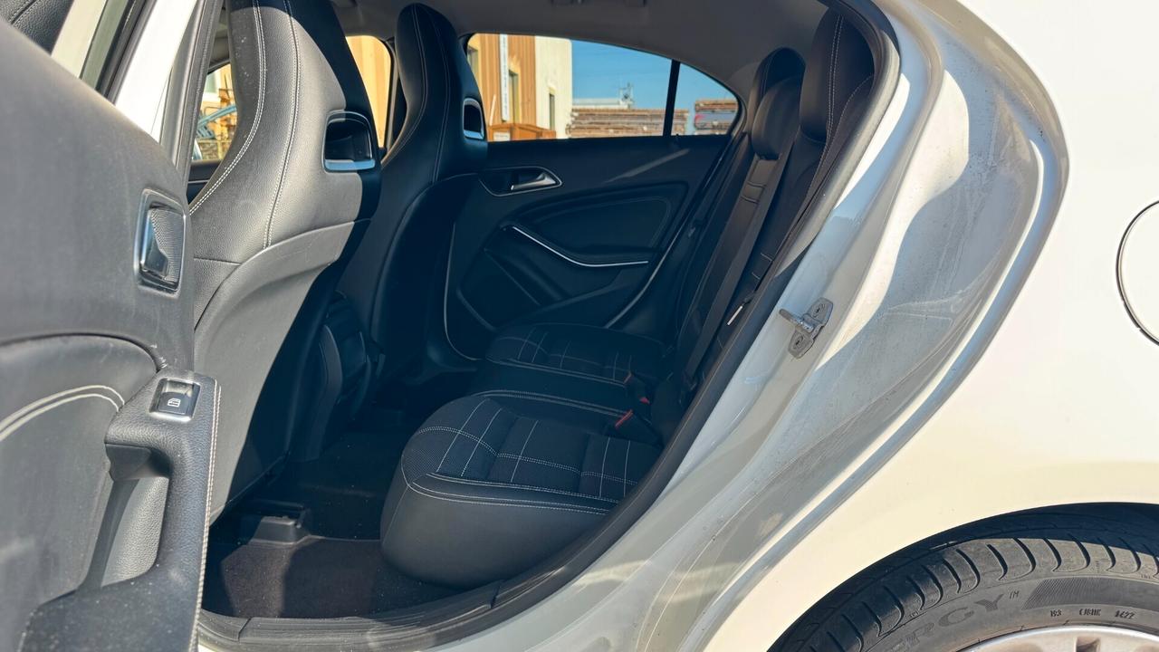 MERCEDES-BENZ A 200 CDI 136CV - 2014