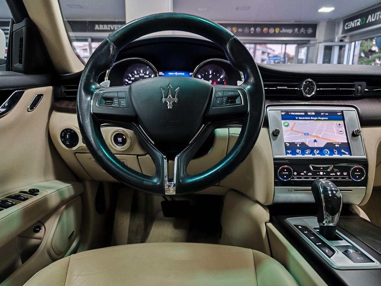 Maserati Quattroporte V6 Diesel 250 CV AWD Granlusso Tetto