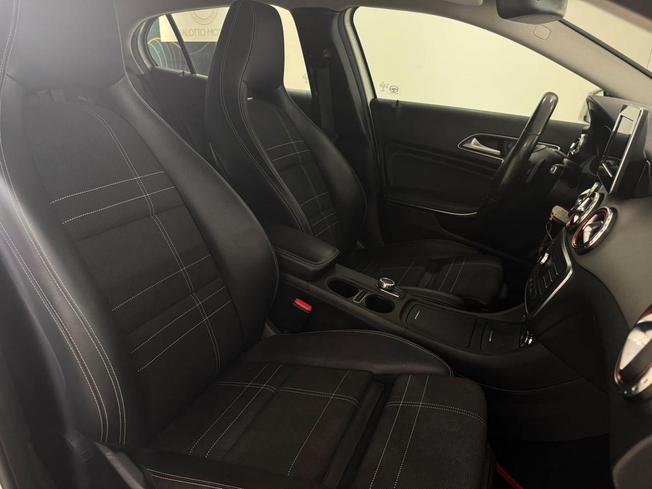 MERCEDES-BENZ GLA 200 d Automatic Premium – Soli 107.000 km – Pedane Off-Road