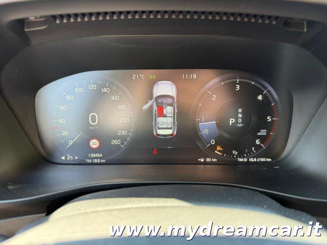 VOLVO XC40 D3 Geartronic Momentum