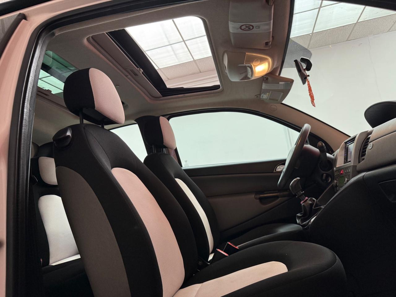 LANCIA Y YPSILON 1.2 16V NEOPATENTATI TETTO APRIBILE