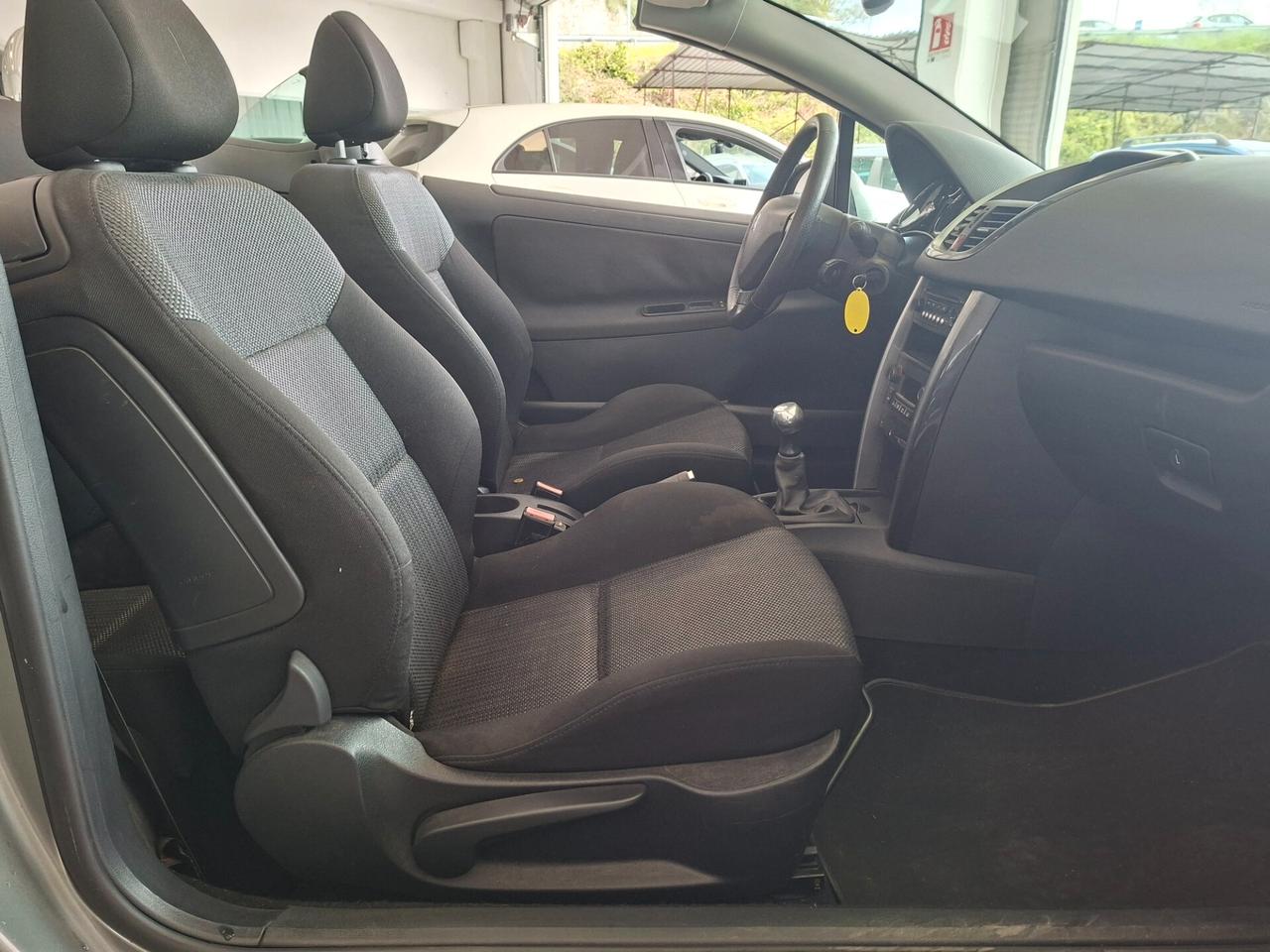 Peugeot 207 1.6 BENZINA / CABRIO / DA NEOPATENTATI
