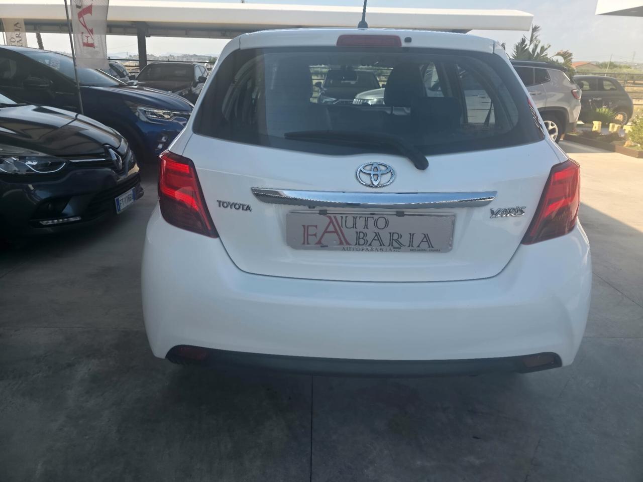 Toyota Yaris 1.0 5 porte Lounge