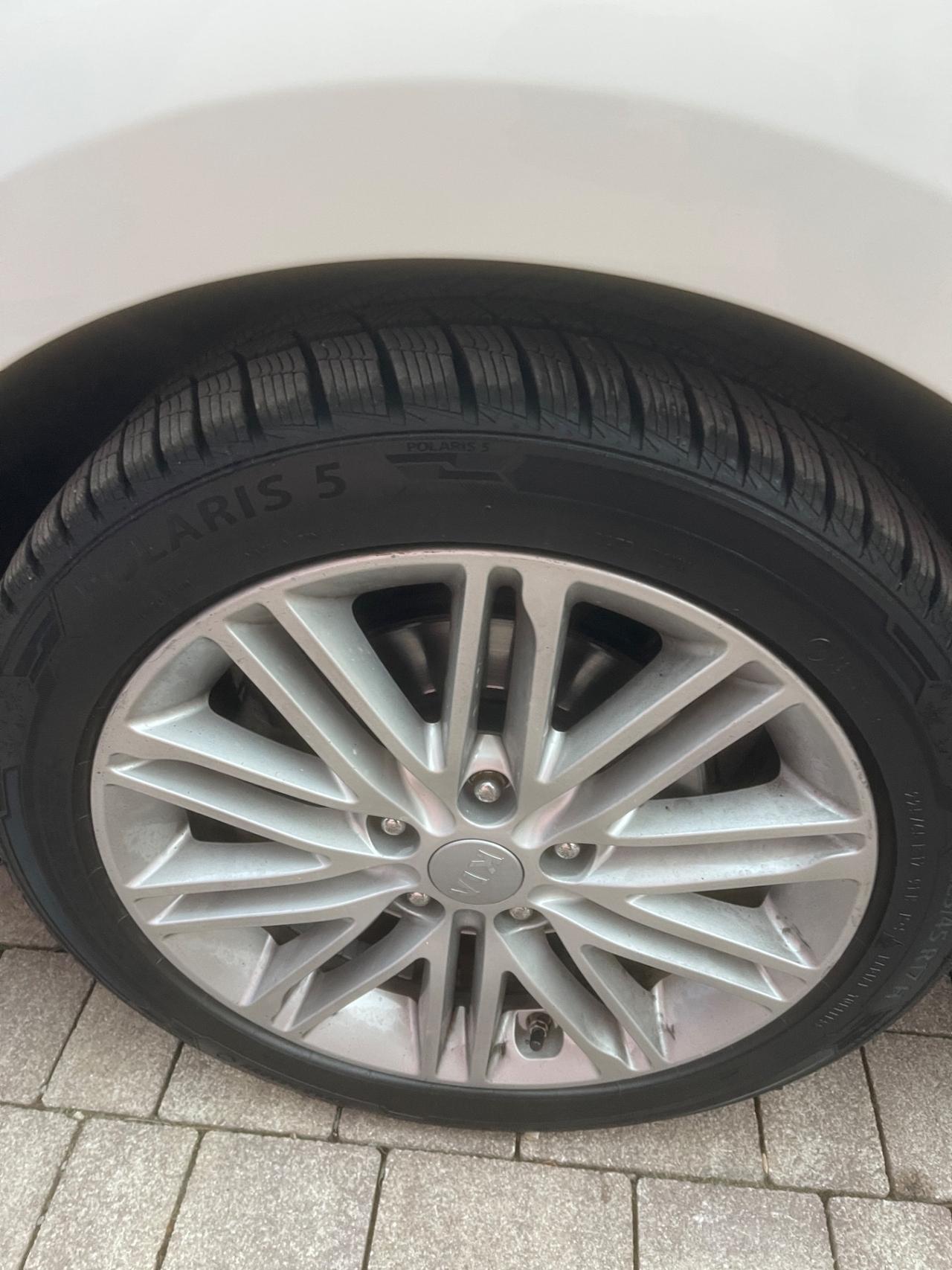 Kia Carens 1.7 CRDi 115 CV Business Class