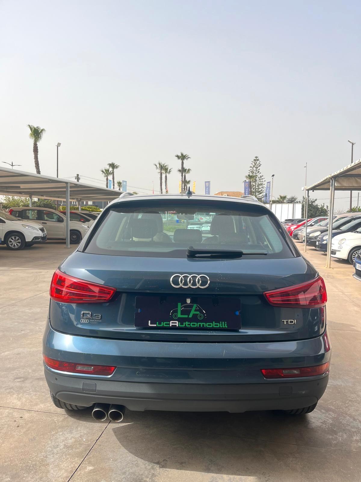 Audi Q3 2.0 TDI 150 CV Business