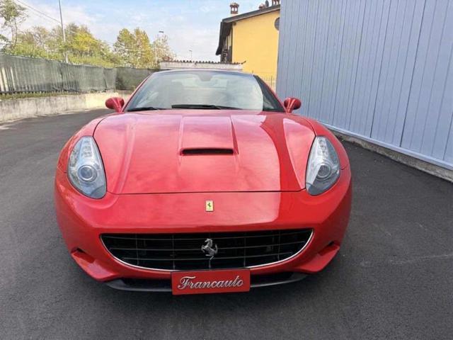 FERRARI California DCT