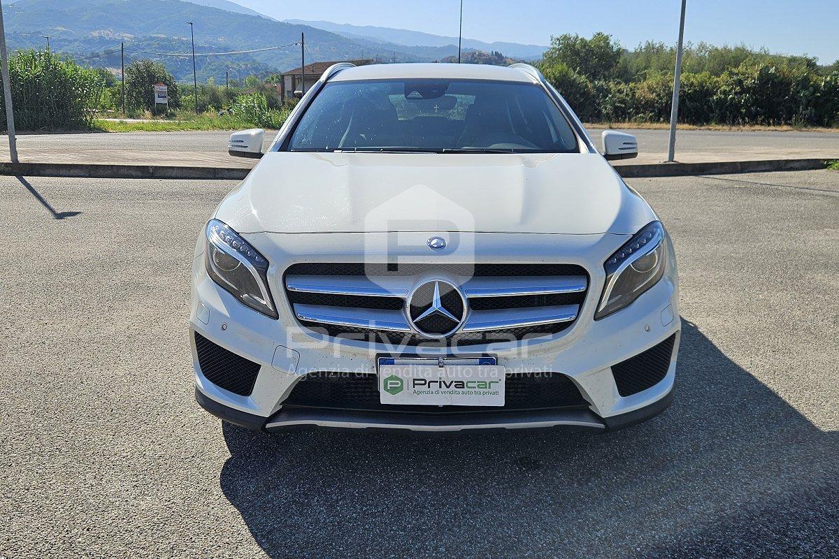 MERCEDES GLA 180 Premium