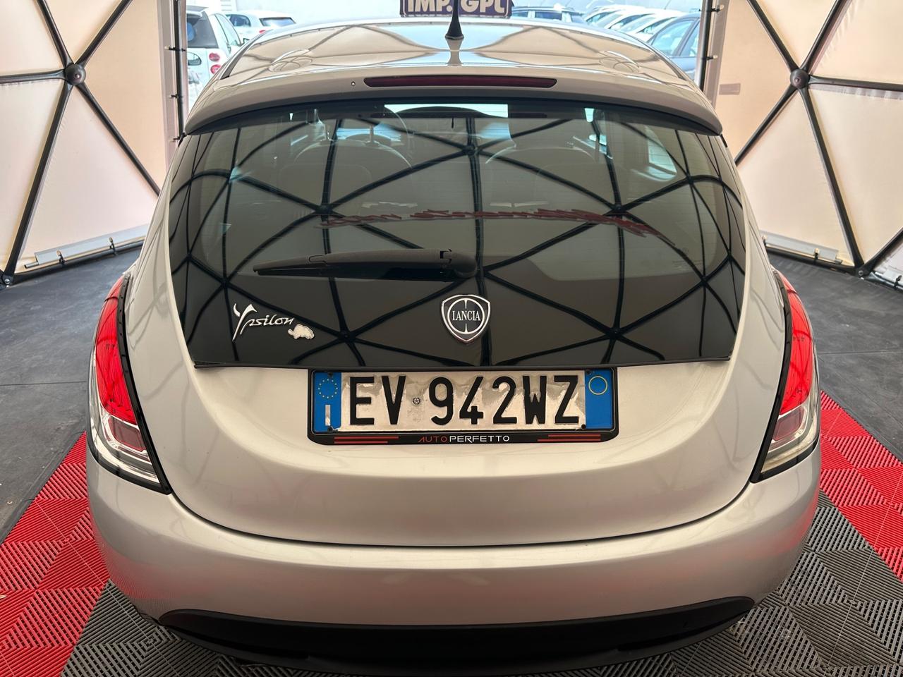 Lancia Ypsilon 1.2 69 CV 5 porte GPL Ecochic Gold
