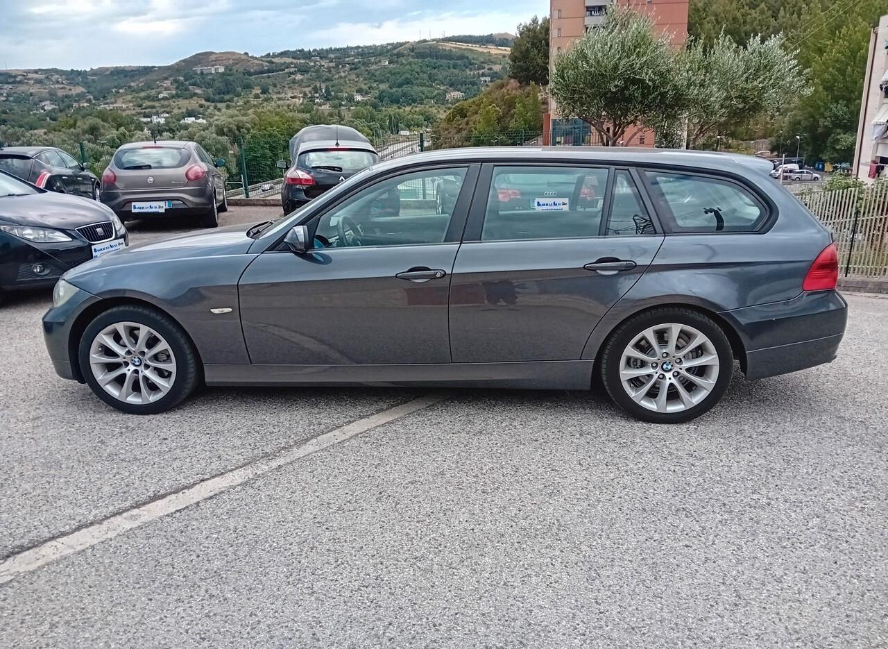 Bmw 320 320d cat Touring Attiva