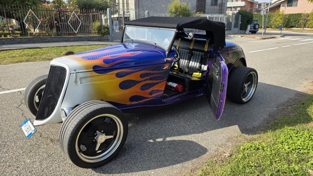 FORD HOT ROD ROADSTER