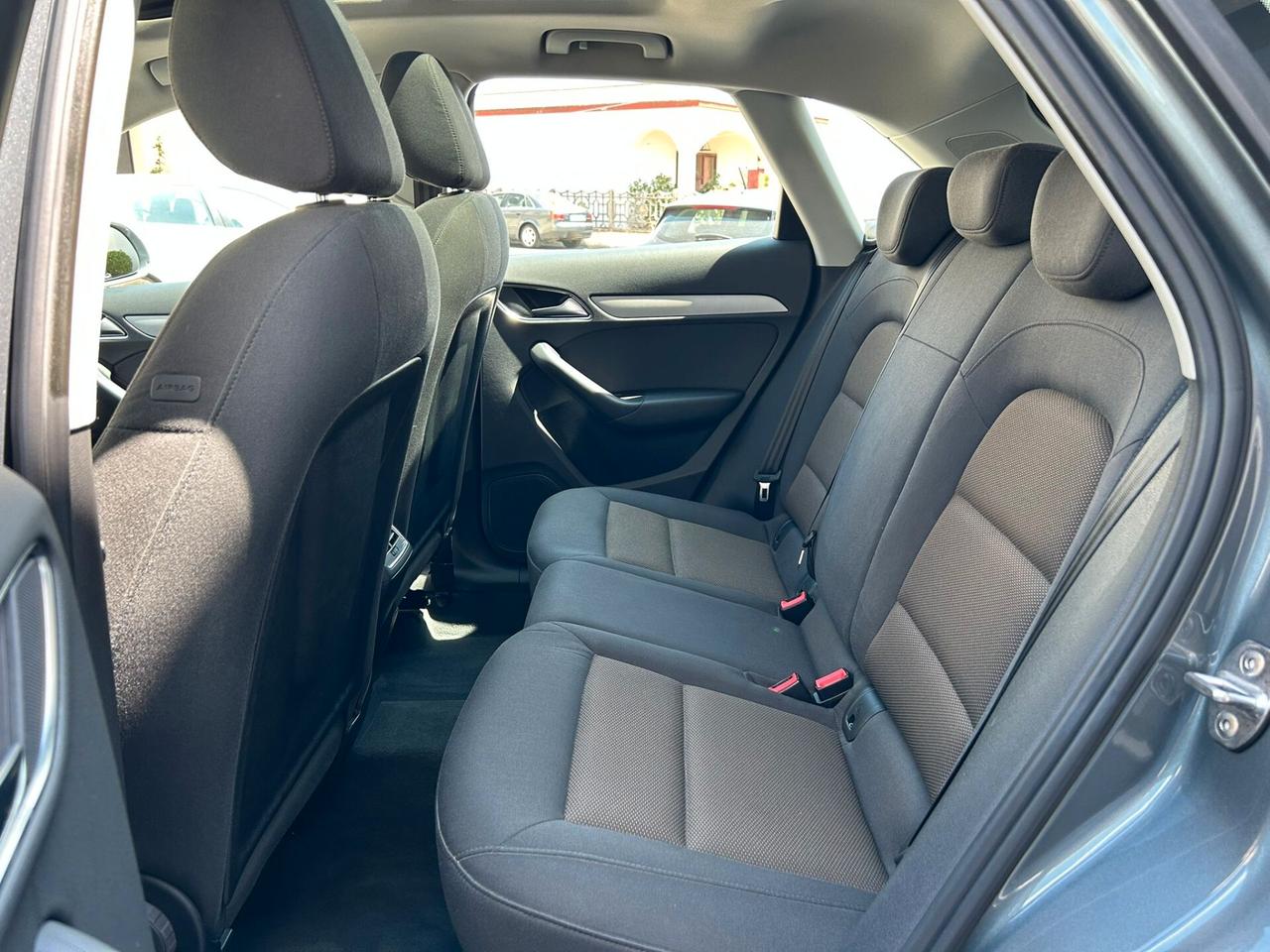 Audi Q3 2.0 TDI 140Cv STRONIC/TETTO Km101.000-2014