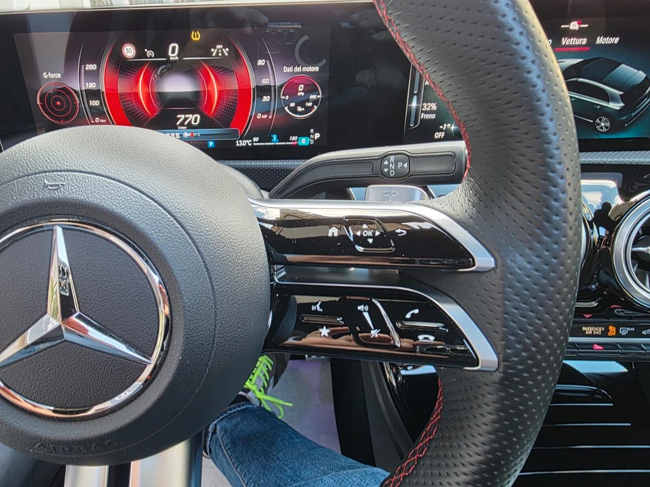 Mercedes A 180 d 1950 cc AMG/Premium/Tetto/Luci Ambiente...