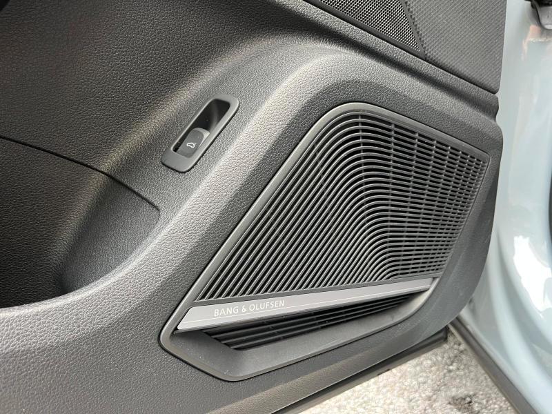 Audi Q2 35 1.5 tfsi S line edition s-tronic*MATRIX-18°-ACC-B&O-PELLE