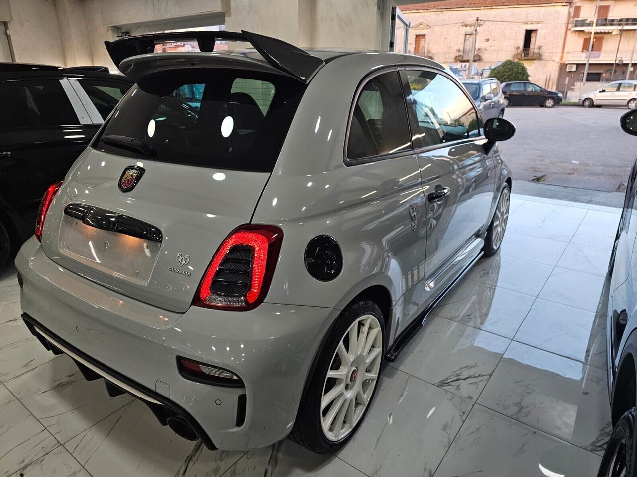 Abarth 595 1.4 Turbo T-Jet 180 CV Esseesse