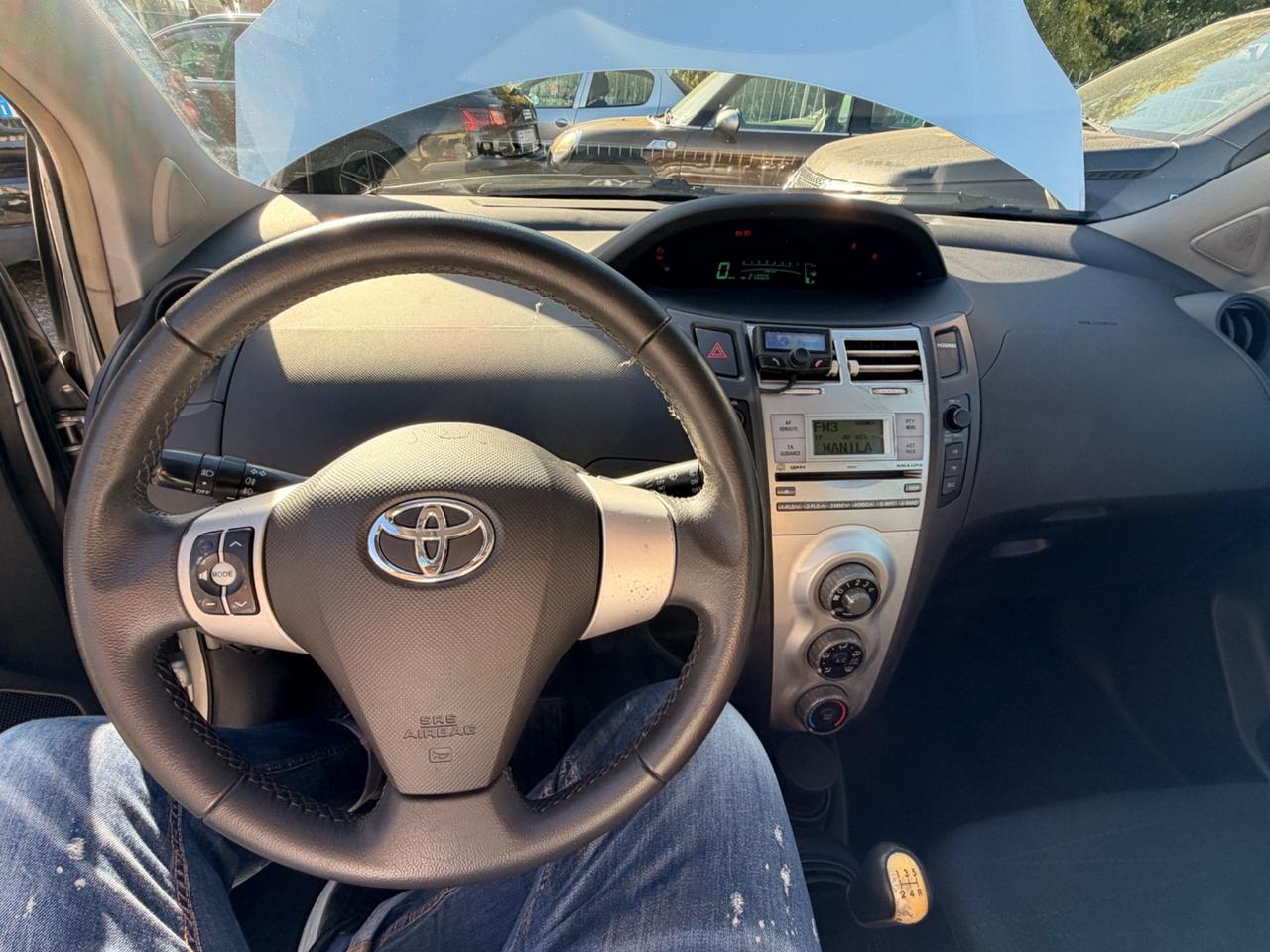 Toyota Yaris 1.3 Benz 5 porte Sol *OK NEO PATENTATI*