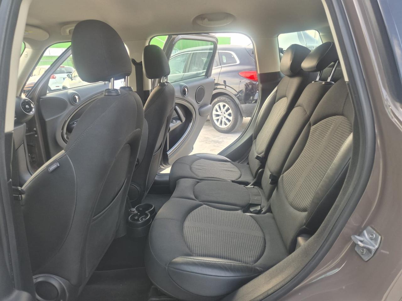 Mini Cooper D Countryman 2.0 Business Automatica