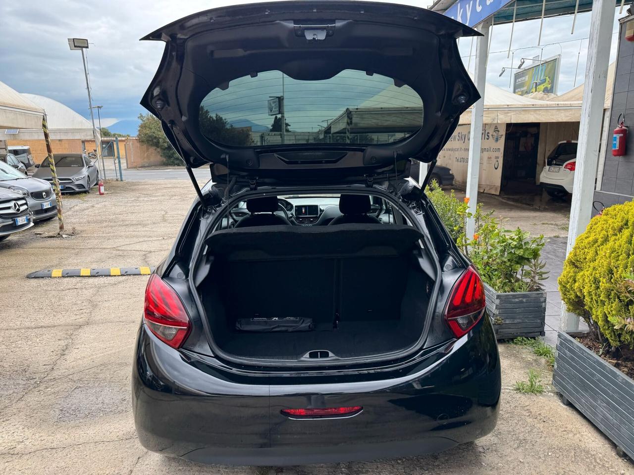Peugeot 208 PureTech 82 5 porte Allure