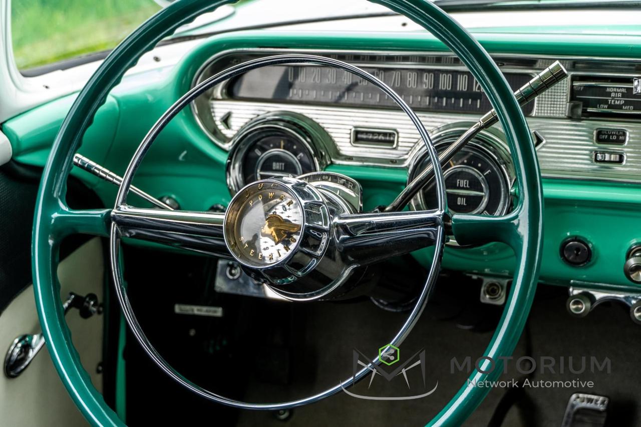 PONTIAC CHIEFTAIN 5.7 V8 - 2 DOOR HARDTOP 1957 - RESTAURO TOTALE