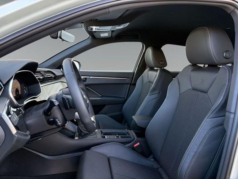Audi Q3 Q3 40 TDI quattro S tronic S line edition Black Pack 20" Cockpit Camera
