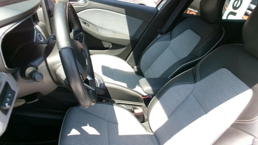 Renault Clio 1.6 E-Tech full hybrid Techno