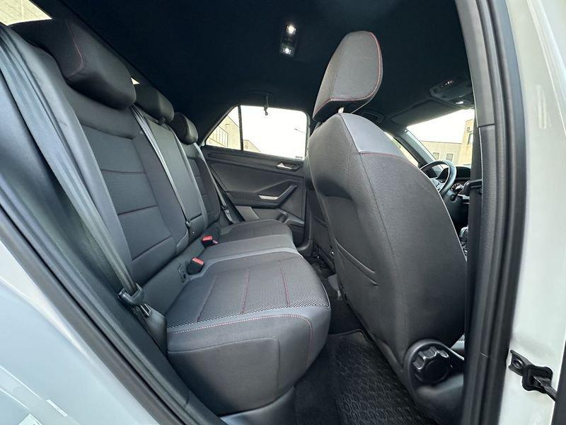 Volkswagen T-Roc 1.5 TSI ACT R-Line DSG