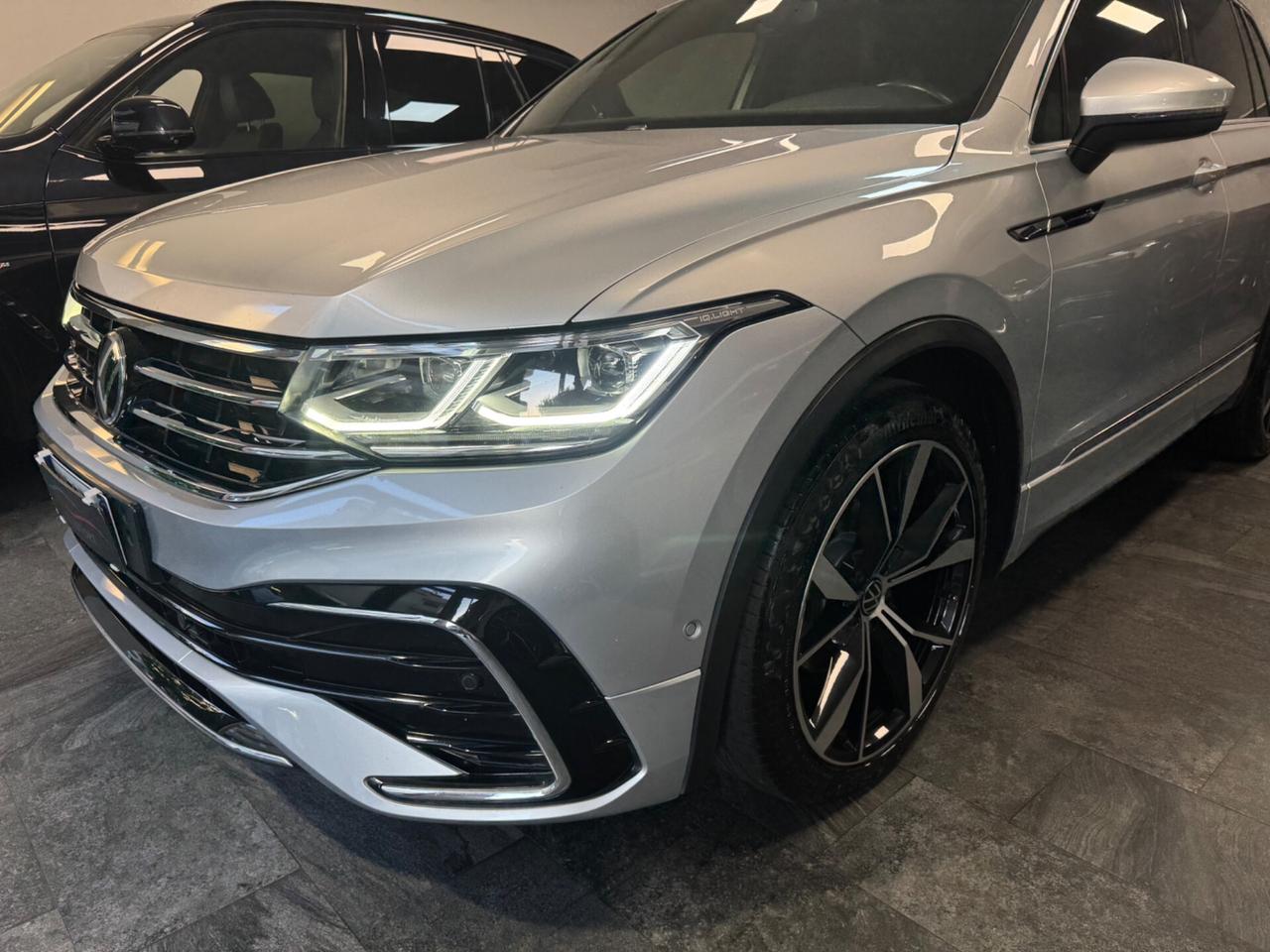 VW Tiguan 2.0 TDI 150 CV DSG R-Line Tetto Apribile