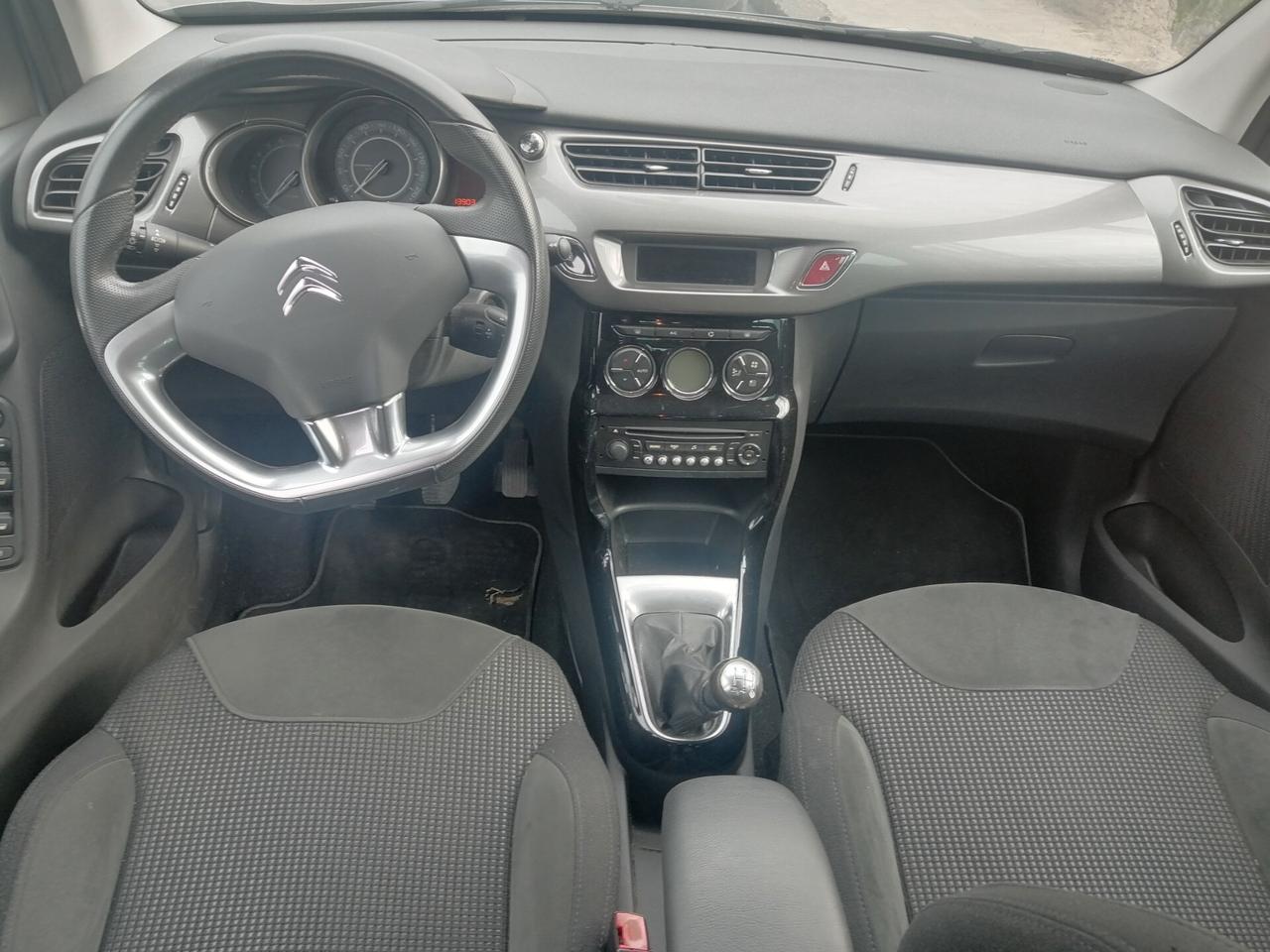 Citroen C3 2010 full optional