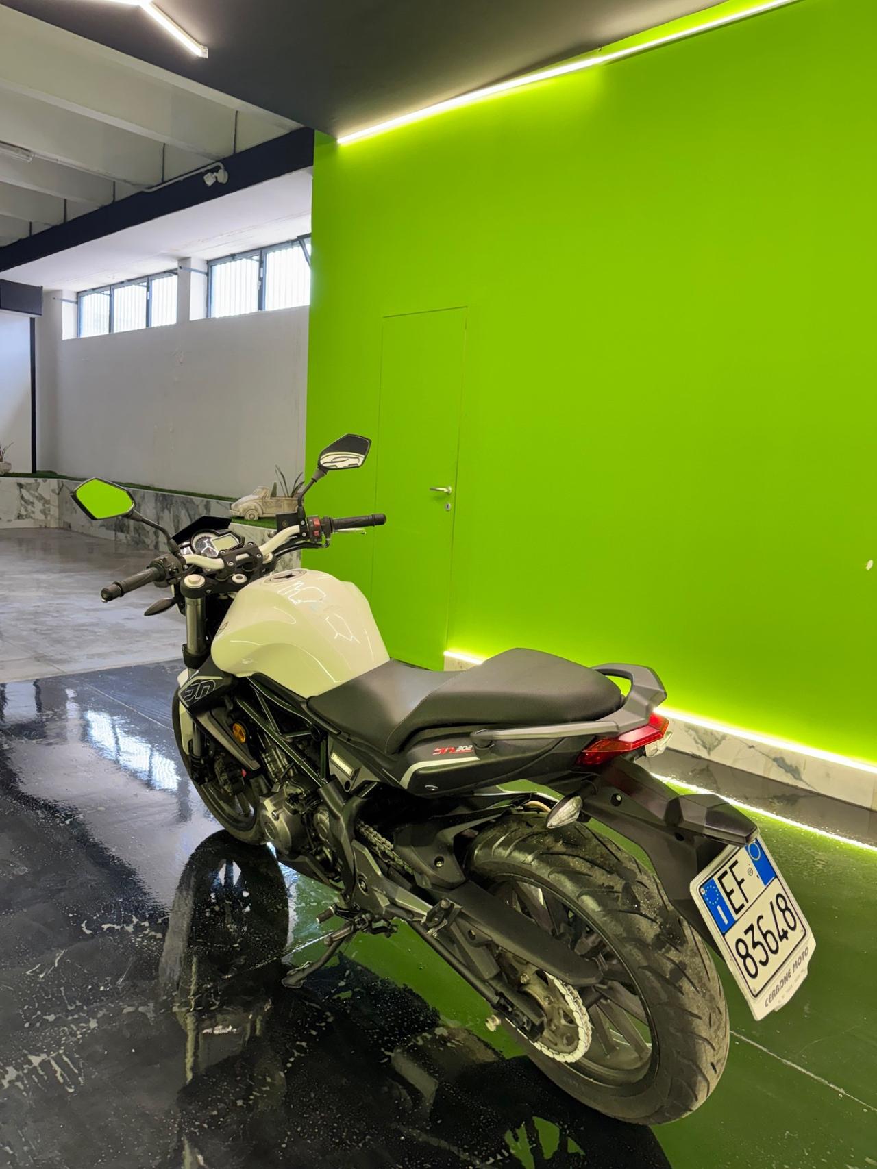 Benelli BN 302