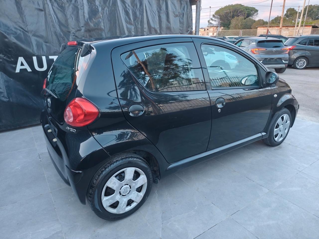 Toyota Aygo 1.0 BENZINA FULL OPTIONAL