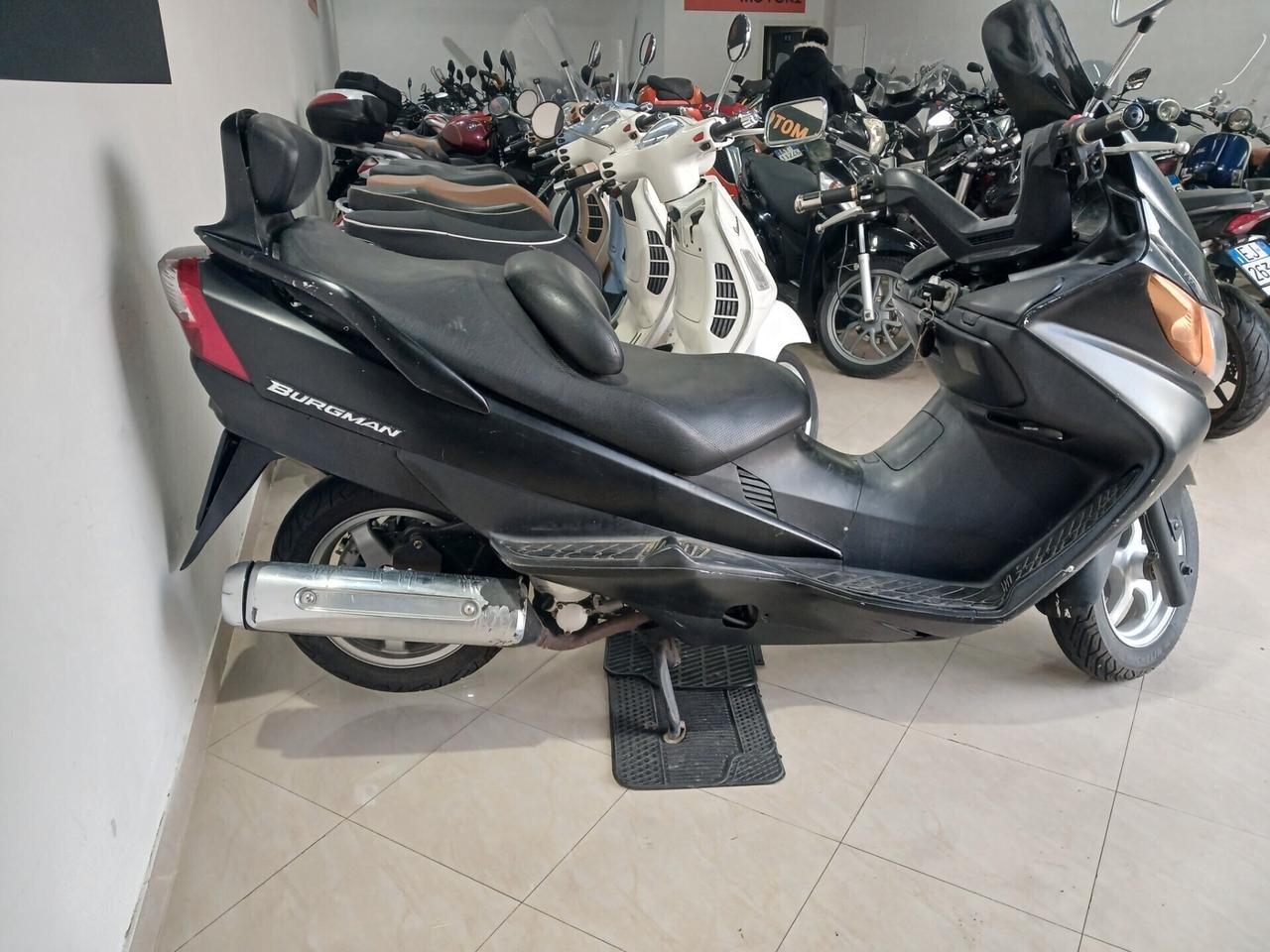 Suzuki Burgman 400