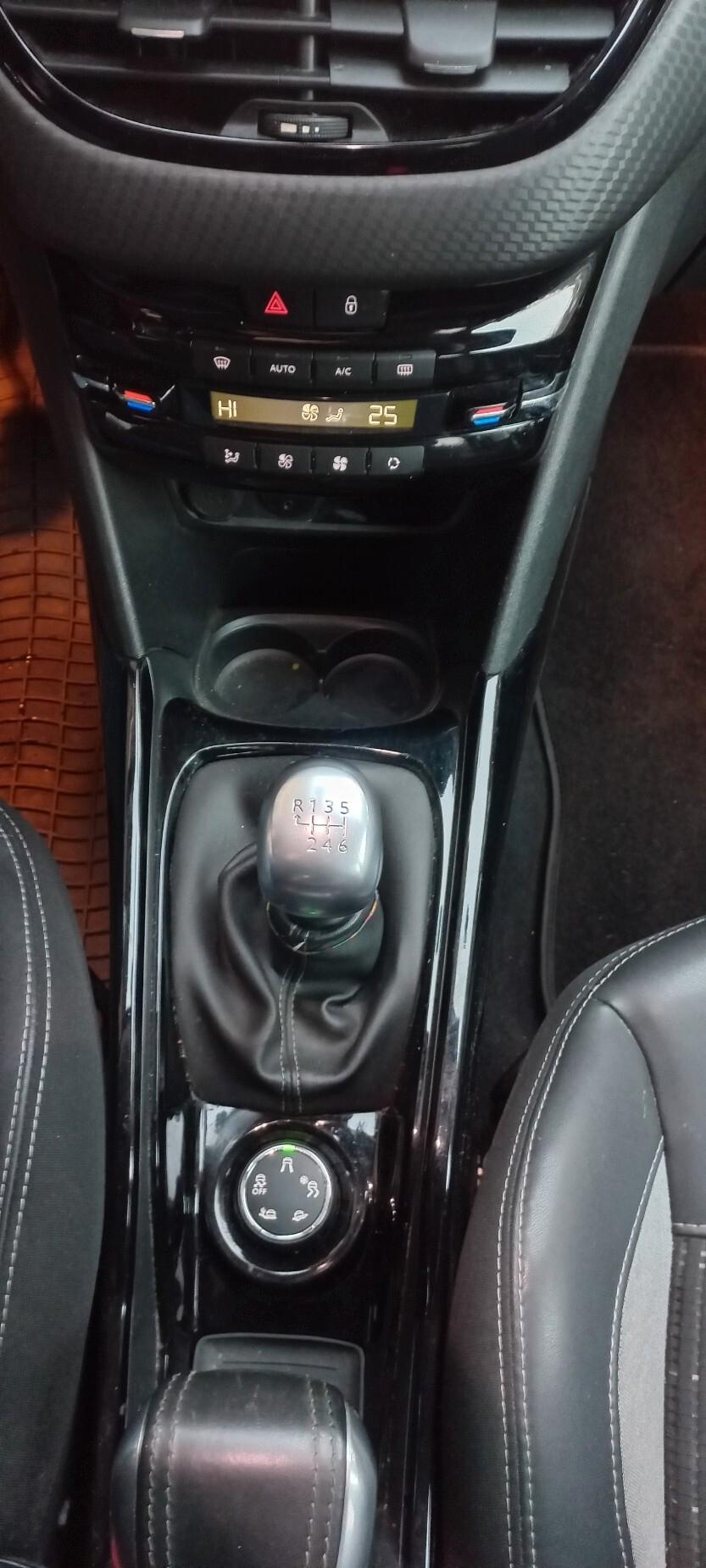 Peugeot 2008 BlueHDi 120 S&S Allure