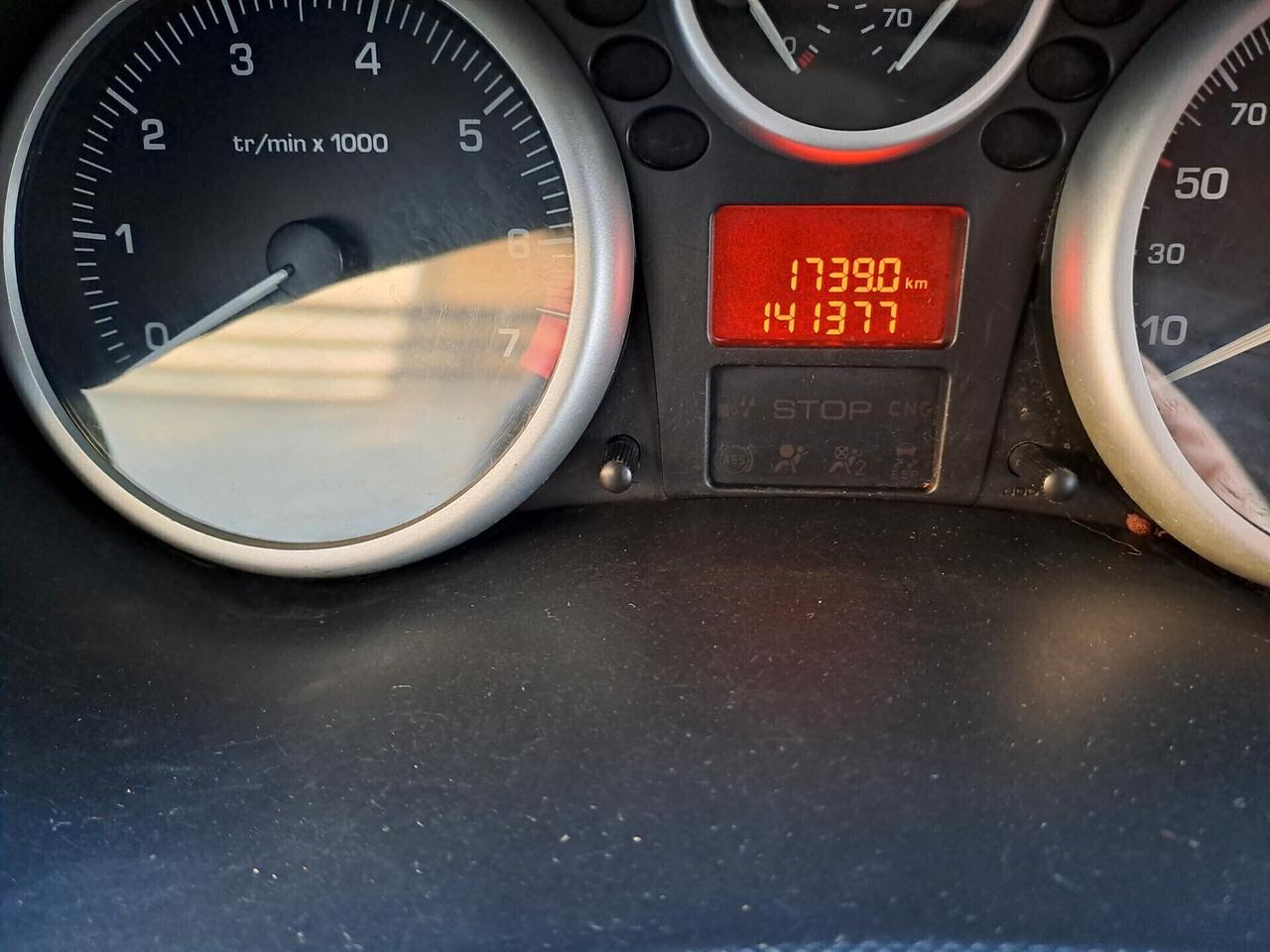 Peugeot 206 Plus 1.1 60CV 5p. Urban GPL