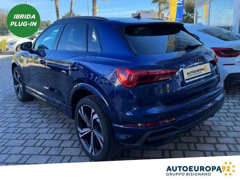Audi Q3 45 TFSI e S-Tronic Identity Black
