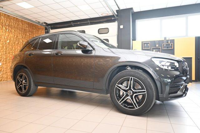 MERCEDES-BENZ GLC 300 e 4MATIC EQ-POWER AMG PREMIUM PLUS TETT.RADAR FULL