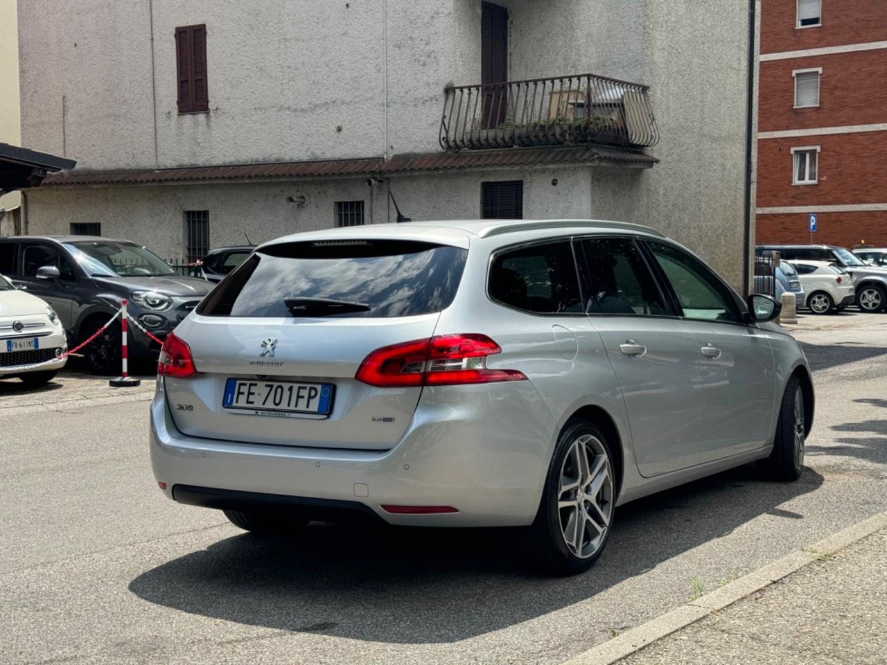 Peugeot 308 BlueHDi 120 S&S SW - TELECAMERA PER PARCHEGGIO ASSISTITO