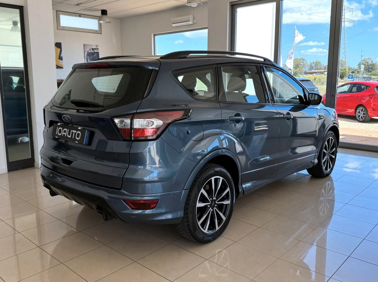 Ford Kuga 2.0 TDCI 120 CV S&S 2WD ST-Line