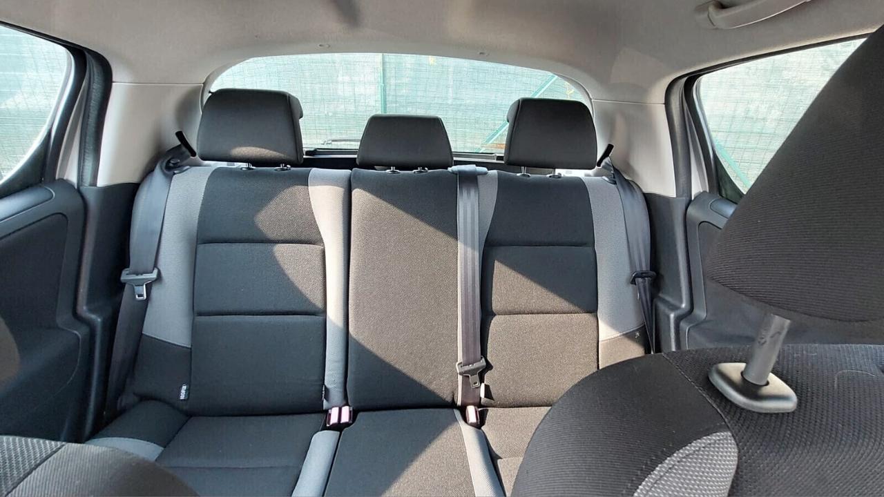 Peugeot 207 1.4 benzina Neopatentati