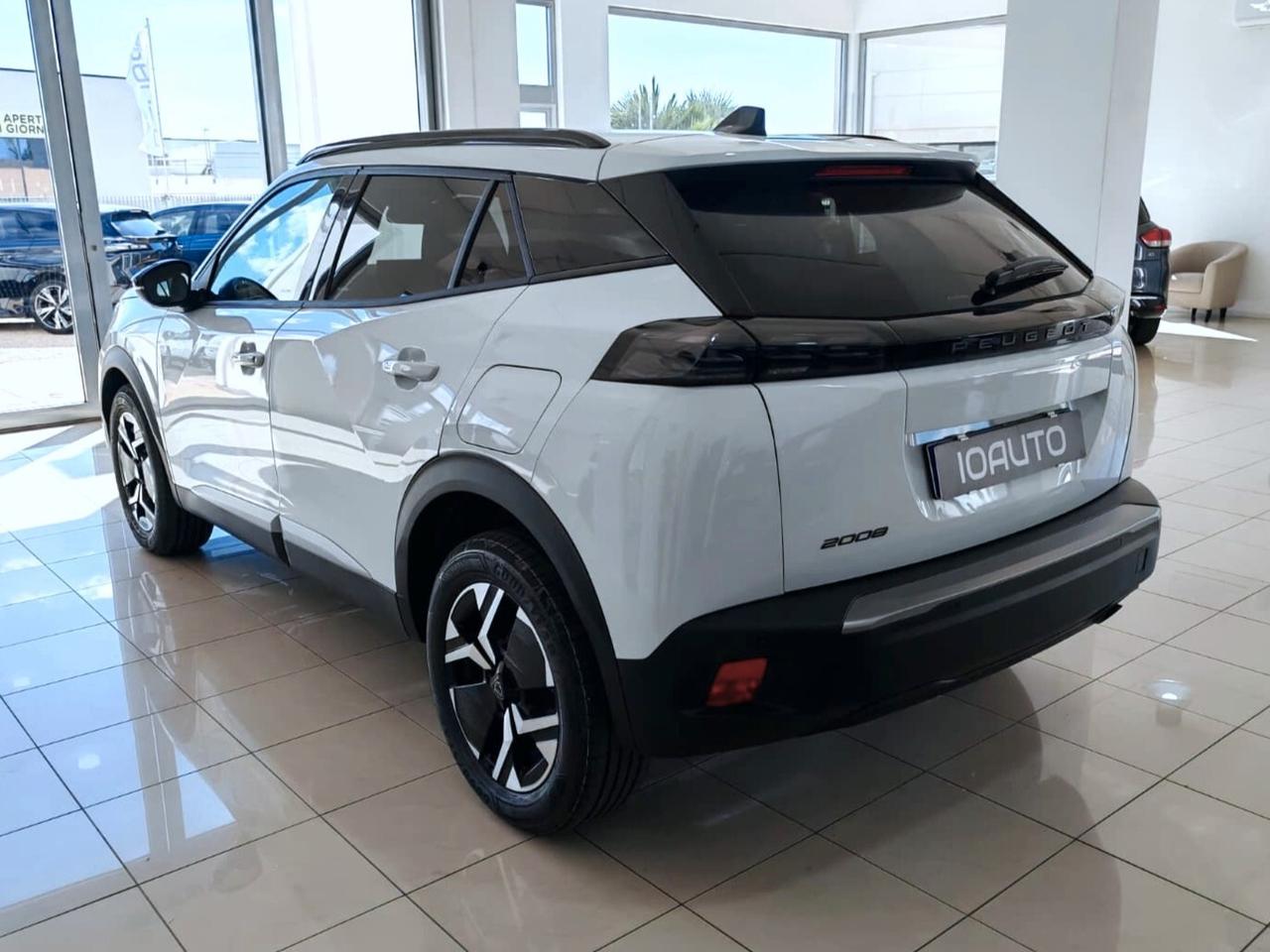 Peugeot 2008 1.2 100cv Allure KM ZERO 2025