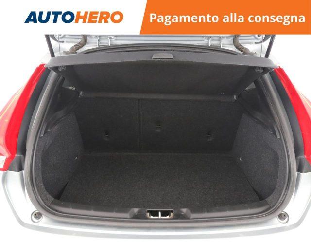 VOLVO V40 D3 R-design Kinetic