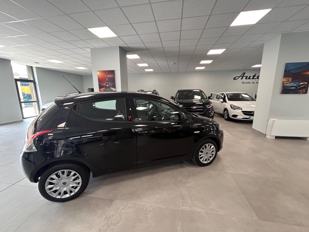 Lancia Ypsilon 1.2 69 CV 5 porte GPL Ecochic 2015