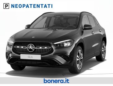 Mercedes GLA 180 180 D Progressive Advanced Plus 8G-DCT
