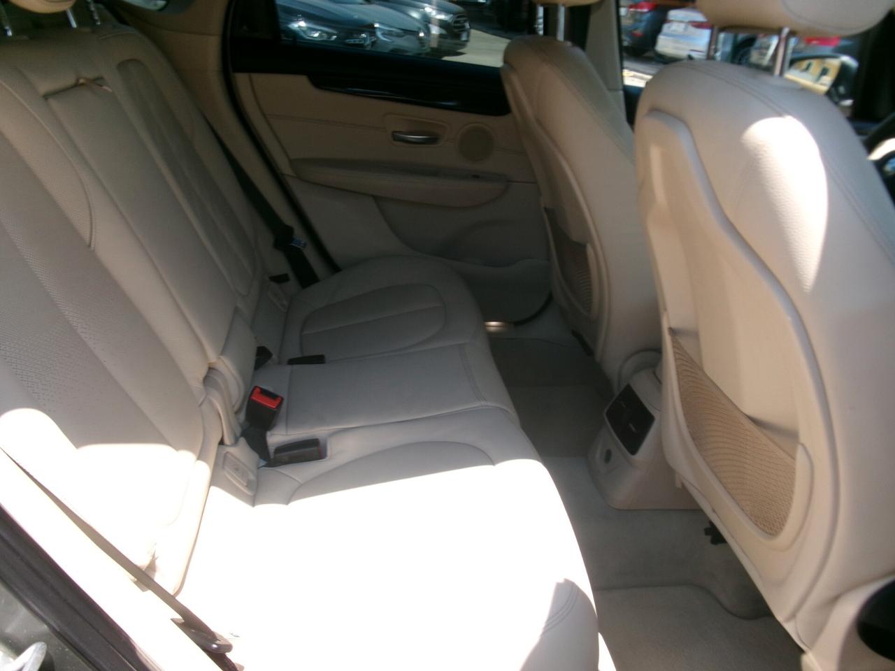 BMW 218 D 2.0 150CV ACTIVE TOURER LUXURY AUTOMATICA/NAVI/PDC 127000 KM