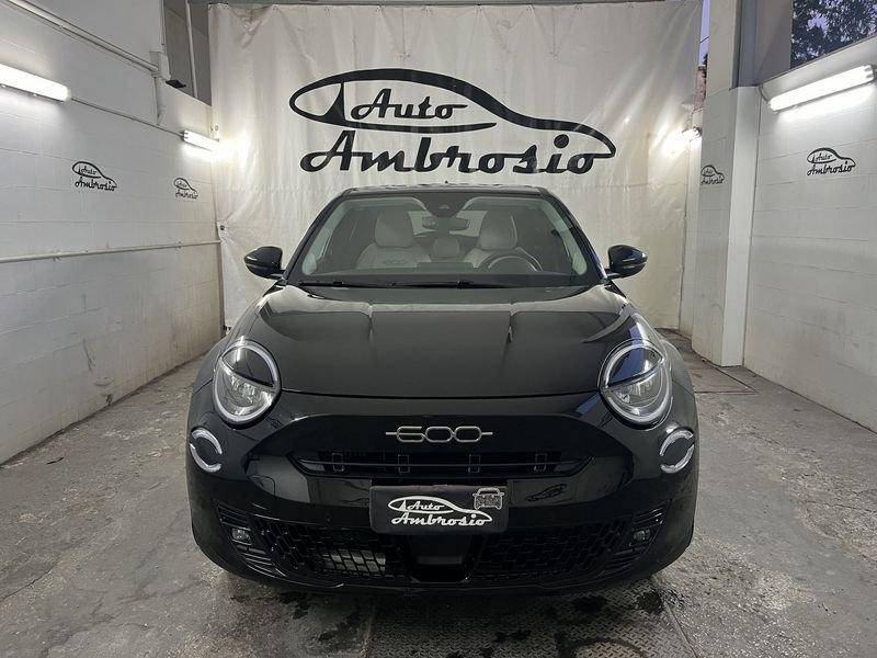 FIAT 600 600 Hybrid 100 CV DCT MHEV La Prima DA 249.00 MENSILE