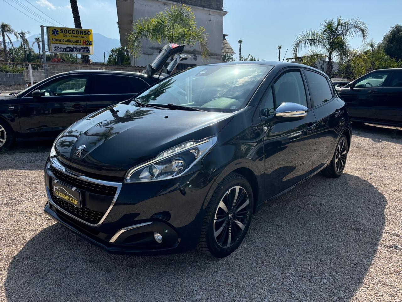 PEUGEOT 208 1.2 BENZ 83CV SIGNATURE FULL 70.000KM