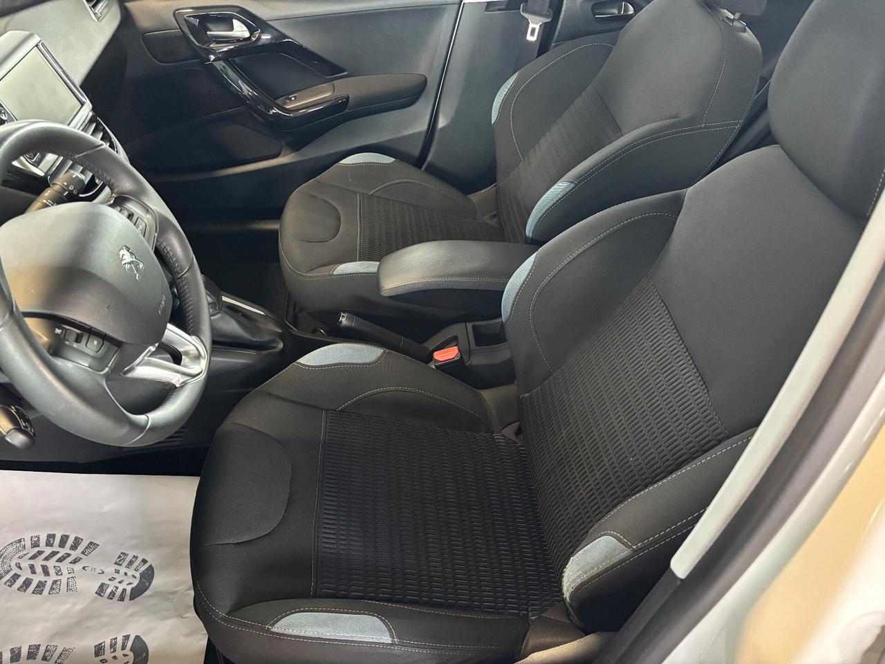 Peugeot 208 1.2 PureTech 60kw 82cv Allure NEOPATENTATO