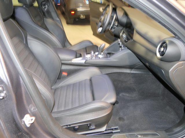ALFA ROMEO Giulia 2.0 Turbo 280 CV AT8 AWD Q4 Veloce