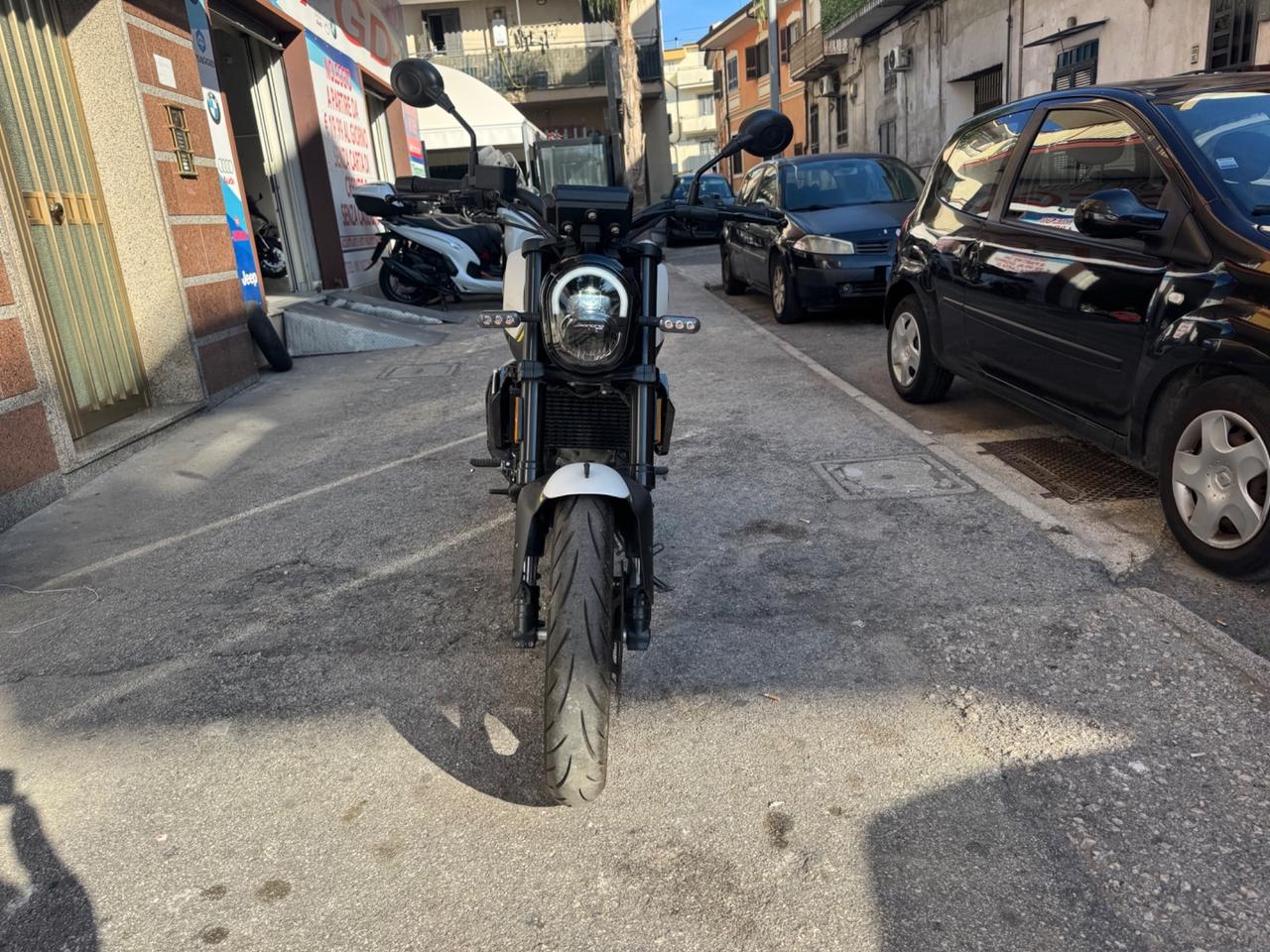 Benelli Leoncino 125 Sport